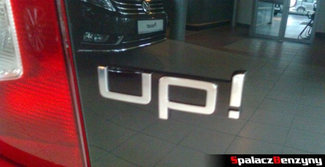 Logo VW up! z tyu