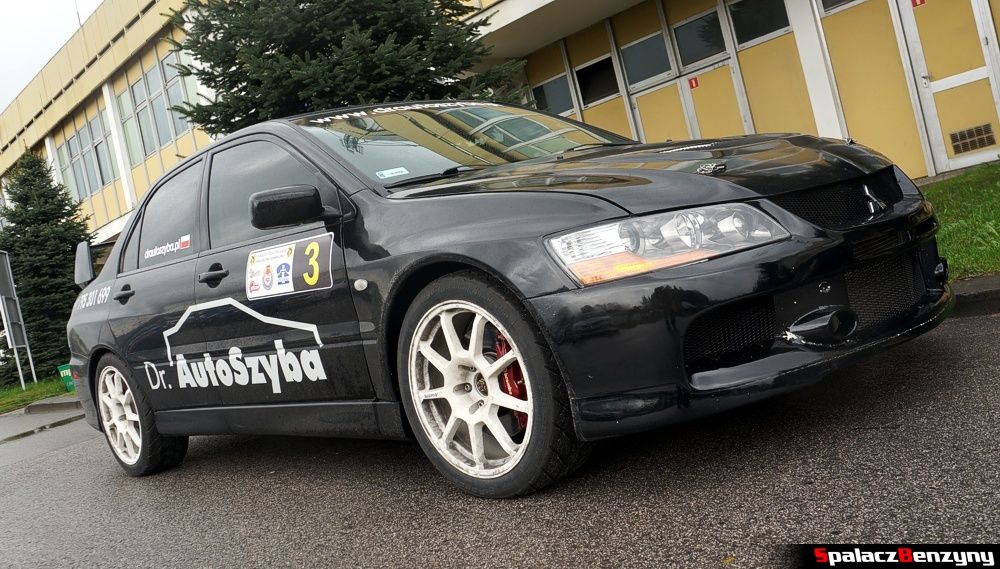 Mitsubishi Lancer Evo czarny na 4. runda SuperOes Kielce 2014